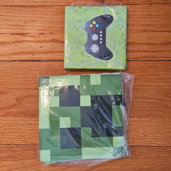 Bundle of Spider-Man & Minecraft Mixed Party Supplies Bundle, NWT - Picture 5 of 7